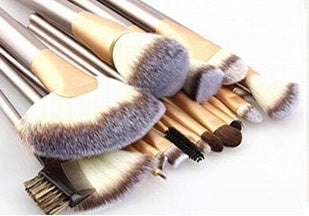 GlamKit™ Portable Makeup & Brush Set